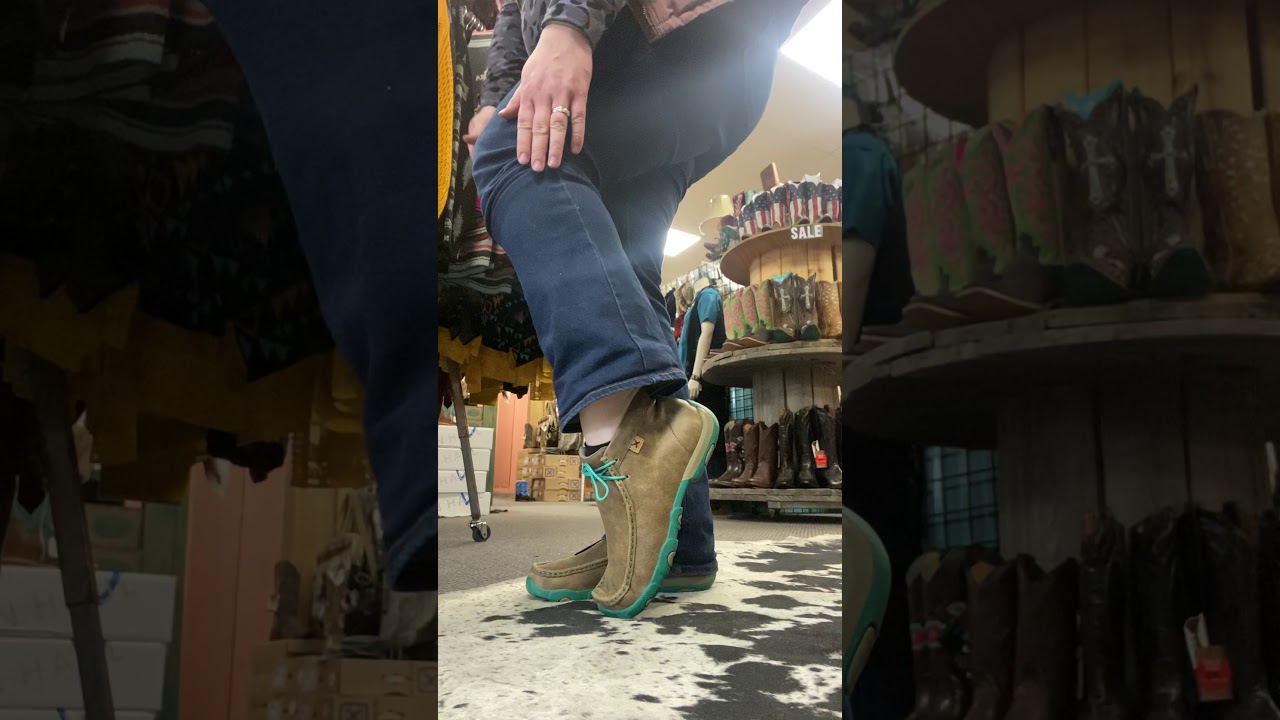 Twisted X Women’s Chukka Driving Moc Bomber Turquoise WDM0020