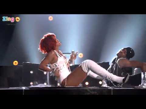 [HD] Rihanna & Britney Spears - S & M Billboard Music Awards