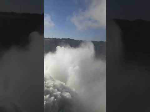 Apertura de la represa de Itaipú