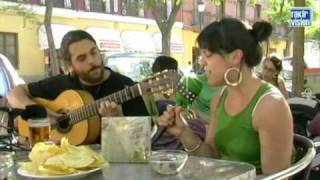 Video thumbnail of "D'Callaos - Besos de cristal (Acústico en la calle)"