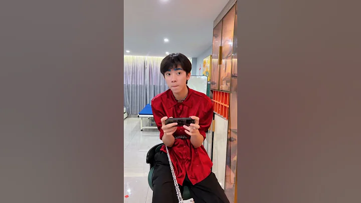 Can he not see?#devil #lilith #funny #shorts