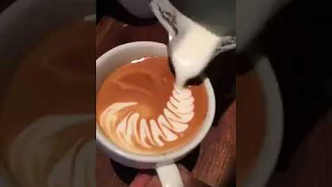 Come si fa il cappuccino con il cuore?
