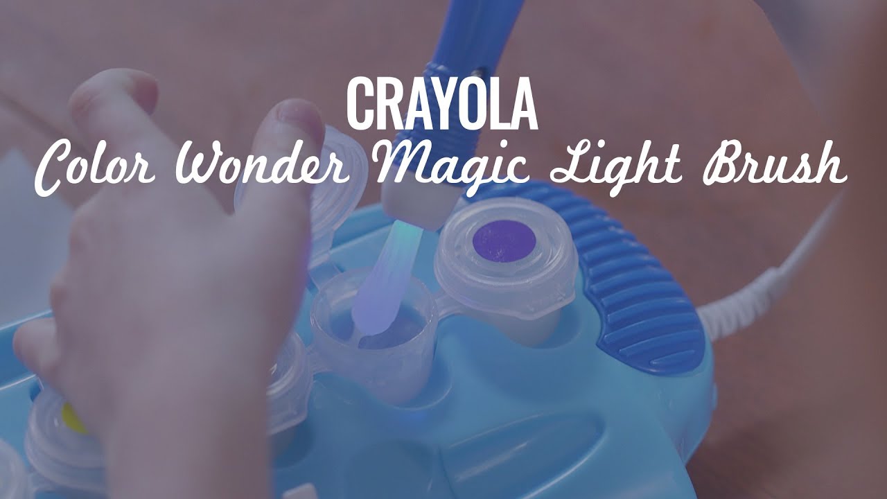 Crayola: Color Wonder Magic Light Brush Demo (Speaking)