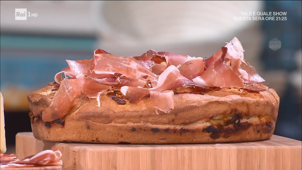 Focaccia zucca, fontina e speck - È sempre mezzogiorno 29/10/2021