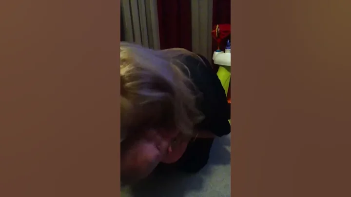 KendaLenn cackling  at her mamaw