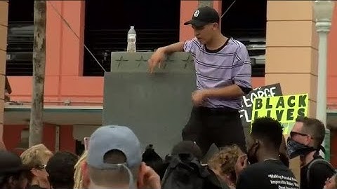 DeSantis signs ‘anti-riot’ bill into law