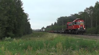TEM2-021 z naczepami