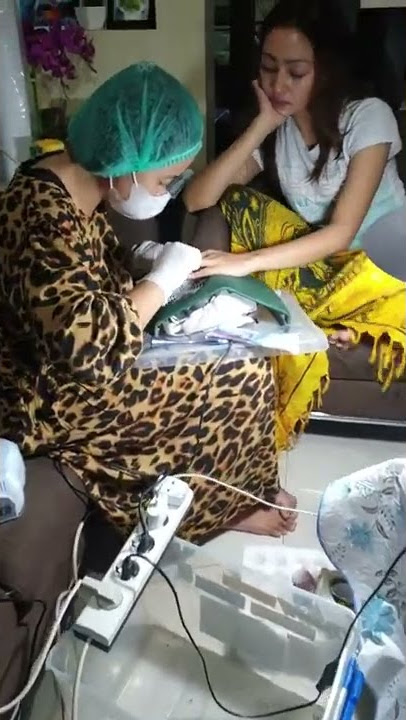 wanita dengan paras cantik luar biasa