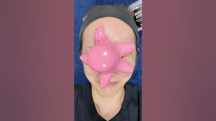 容赦のない友人がハロウィンスキンケアをしてくれました