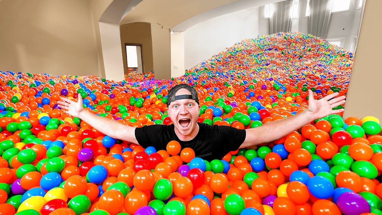 I FILLED MY ISLAND HOUSE WITH BALL PIT BALLS!
