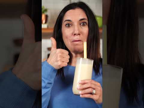 How to Make Peanut Butter Banana Smoothies #shorts