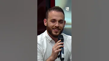 المنشد محمد كندو ي طرب الآذان بأجمل الأناشيد في مدح الحبيب ﷺ حيث يصدح بصوته في نشيد سلام عليك 