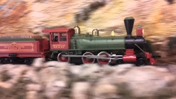 Test Running My New HO Scale AT&SF Steam Engine