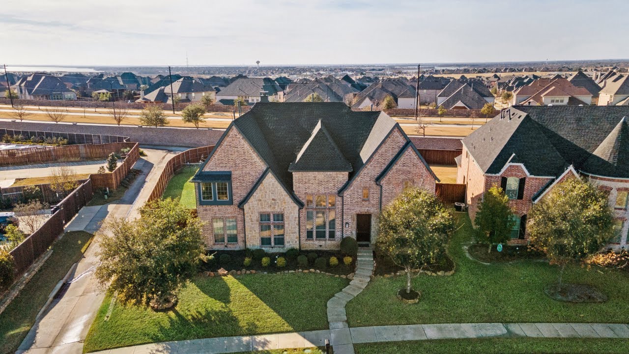 5929 Beacon Hill Dr, Frisco TX Presented by The Hershenberg Group of