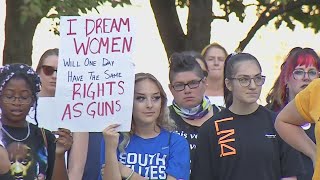 "We will not comply.": Pro-choice protesters demonstrate in Niagara Sq. and Delaware Ave.