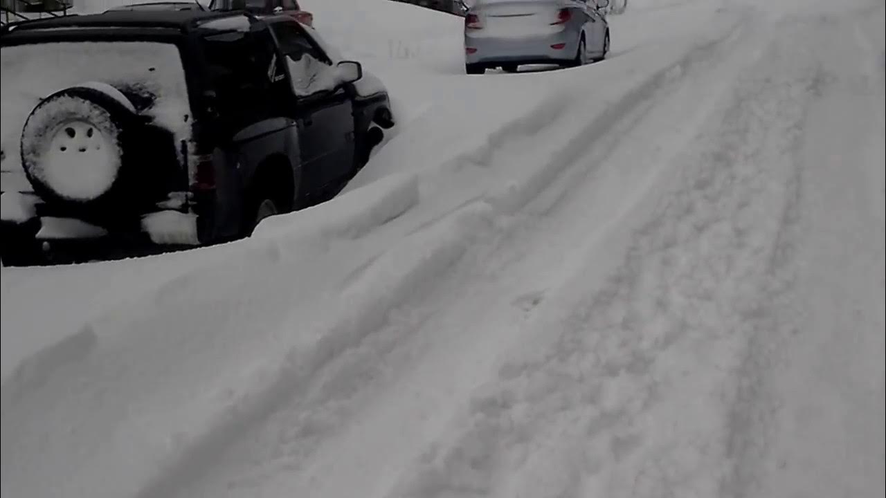 Воркута снег. Воркута снег летом. Сыктывкар чистка снега. Воркута уборка снега. Бесплатные песни воркутинский снег.