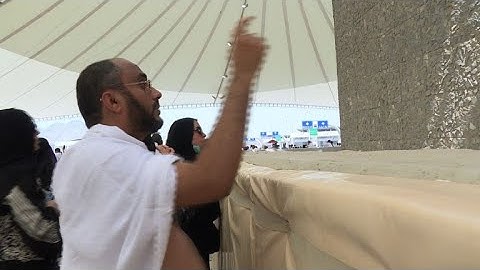 Muslim pilgrims mark final hajj rite with 