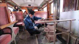 津軽鉄道　ストーブ列車　車窓と車内風景　Stove train, Tsugaru Railway, Aomori Japan　(2019.2)