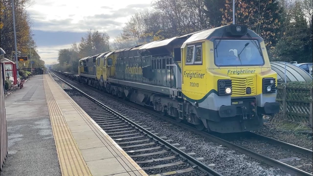 4E91 Southampton to Leeds FLT flies through Woodlesford 09/11/2023