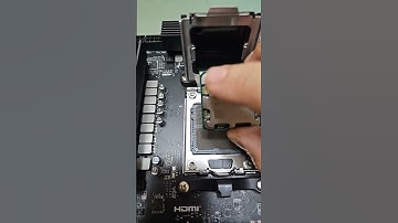 How to install an AMD Ryzen 7 7800X3D CPU #amd #pcbuild #gaming #pcmasterrace #7800x3d