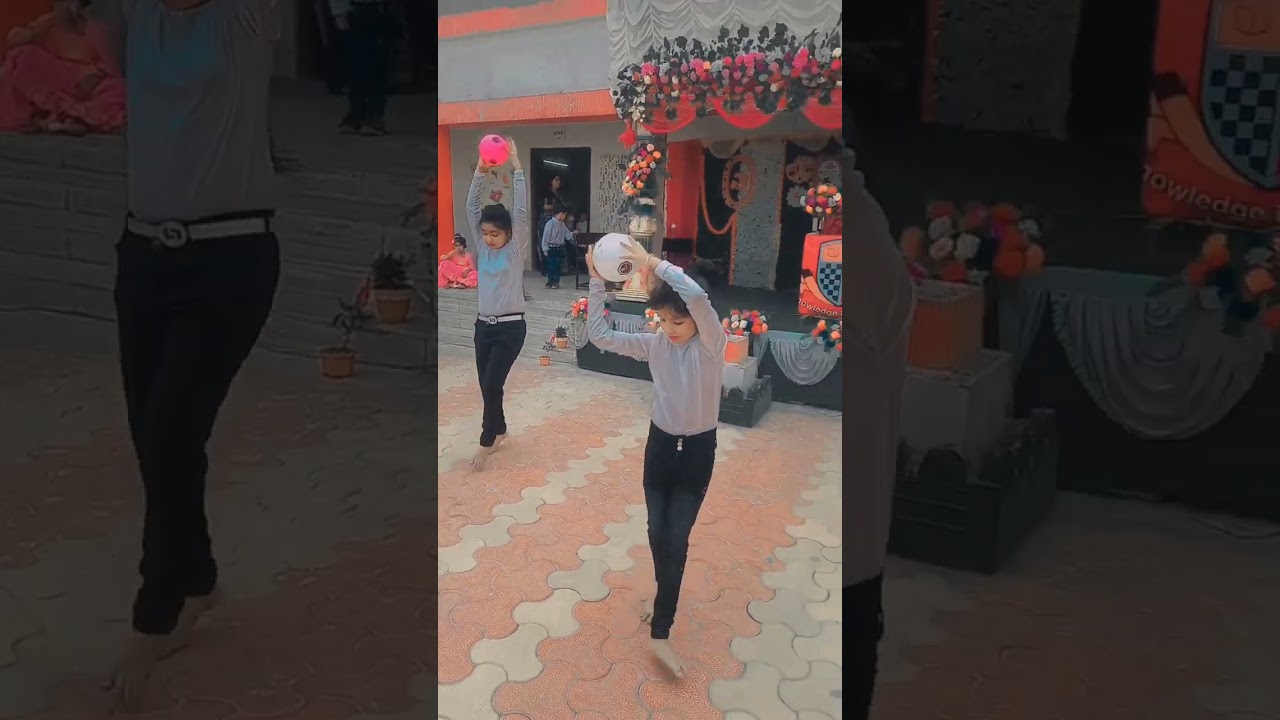 mere Christmas ⛄🎄🎄.   St Xavier's world school block video 📸