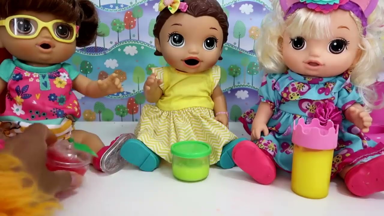 MUITAS COMIDINHAS PARA BONECAS