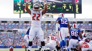 Doug Martin Does The ALS Ice Bucket Celebration After TD