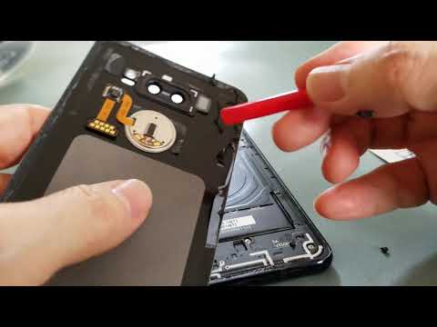 LG V35 ThinQ Battery Replacement - Part 1