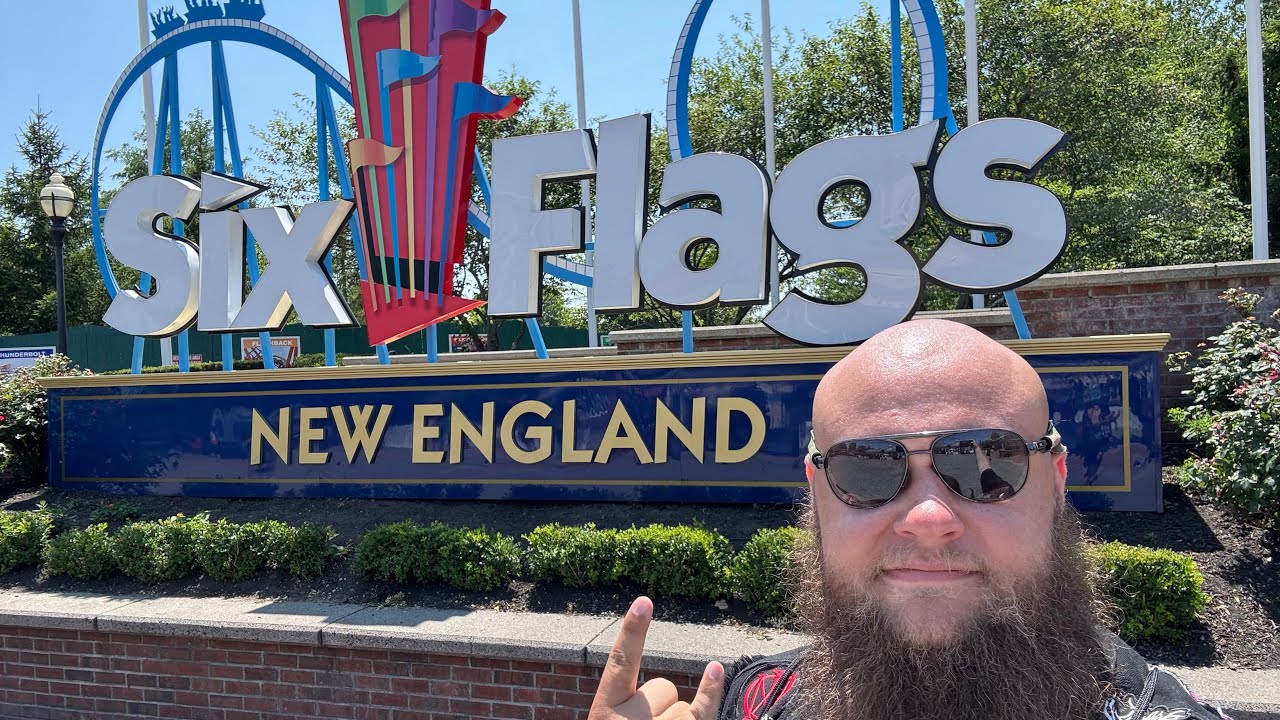 It Was A Hike Just To Get Here! - Six Flags New England Vlog - July