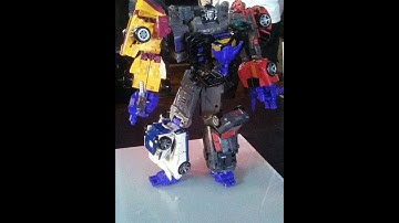 SDCC 2014 Hasbro Transformers Combiners