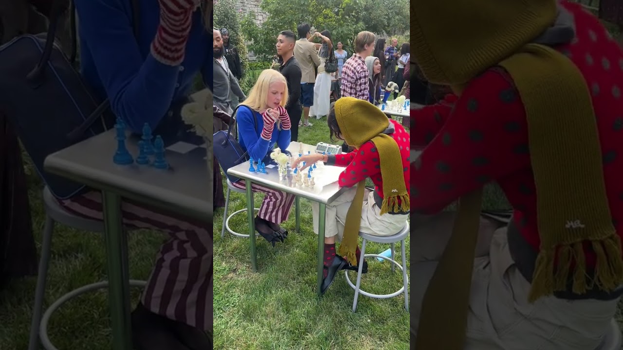 colors, patterns, and chess OH MY!!! Madder ♟️💙❤️💙❤️ 