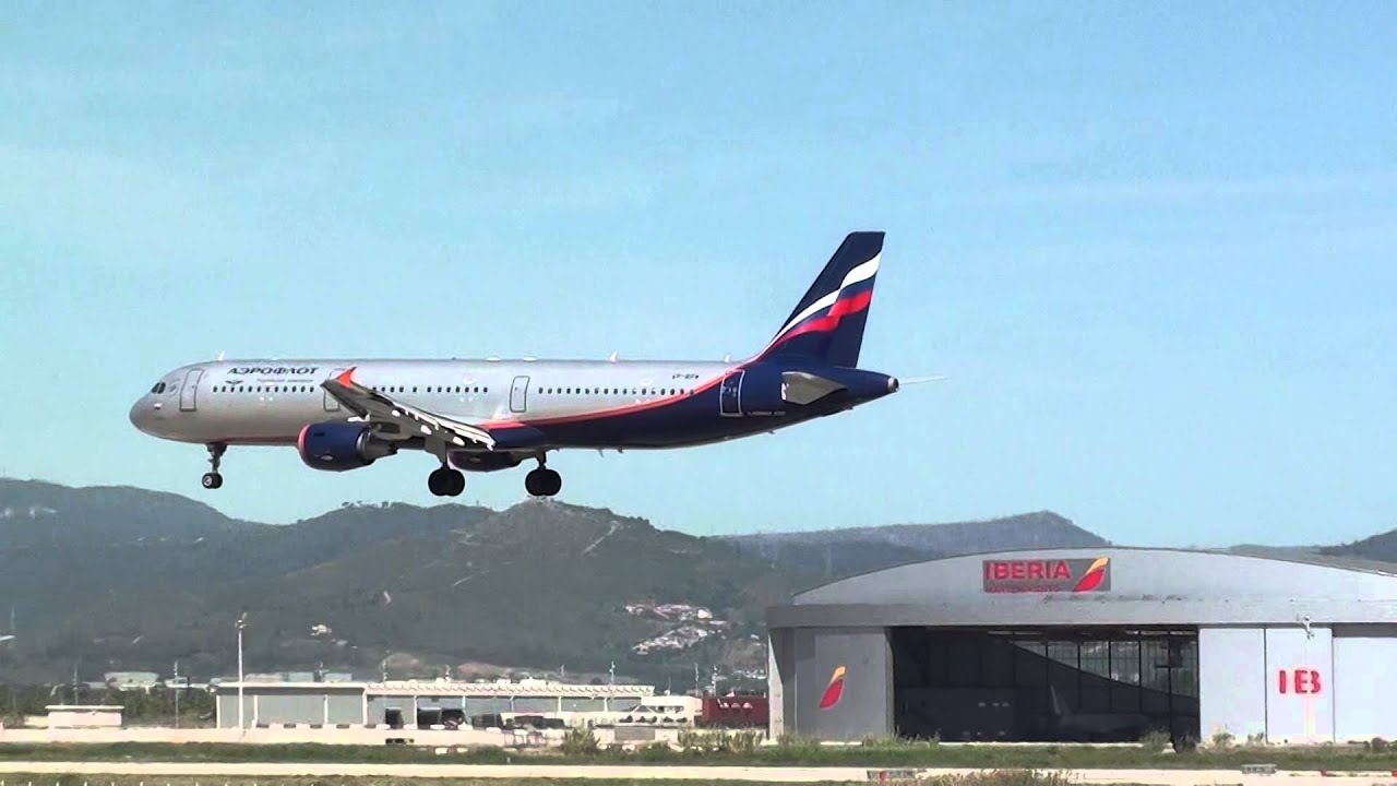 Aeroflot Airbus 321 VP-BRW Landing Barcelona BCN