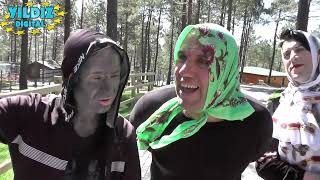 Epselek Afrikalı Yeğeniyle Park Maceralarında