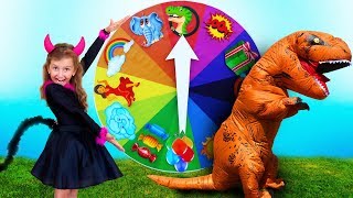 Magic Spin WHEEL and Super Elsa playing with friends and Toy DINOSAUR