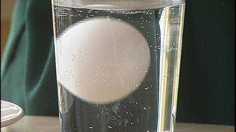 How to tell an egg is fresh - Delia