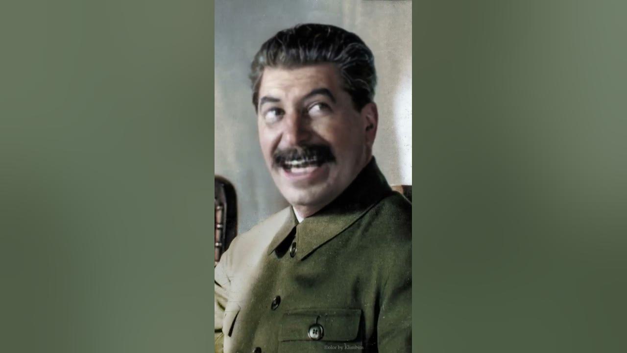 Спецназ сталина в космосе. Сталин фото. Сталин пел. Сталин поет песню. Сталин танцует.