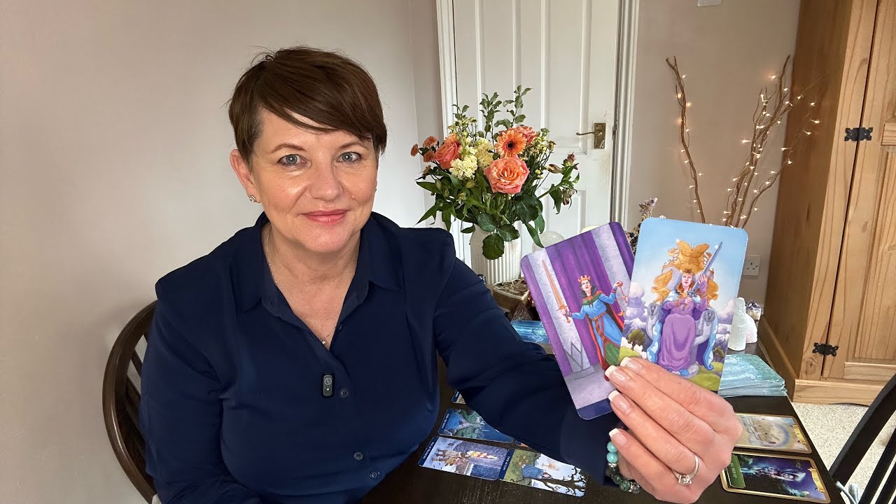 👉Sagittarius ♐️ Tarot | Week Ahead Message | “Get it Out In The Open”