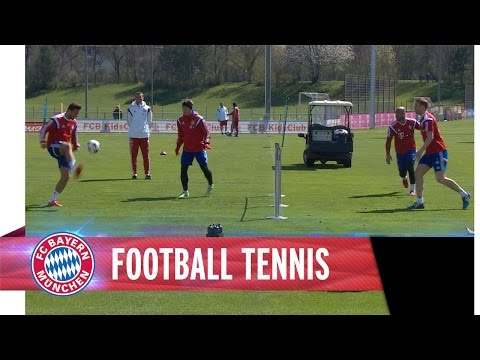 Pizarro/Schweinsteiger vs. Reina/Neuer I Fußballtennis