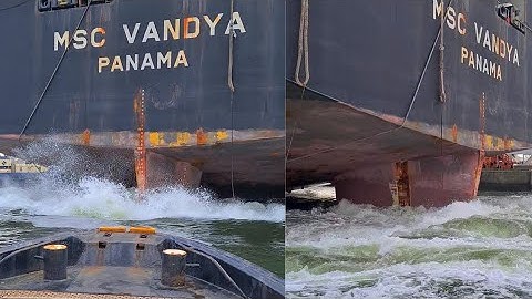 GIANT Ship Propeller in ACTION!