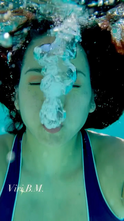 Underwater bubbles ππ«§ #underwaterbubbles #mermaidlovers #underwaterselfie #underwaterfun #bubbles