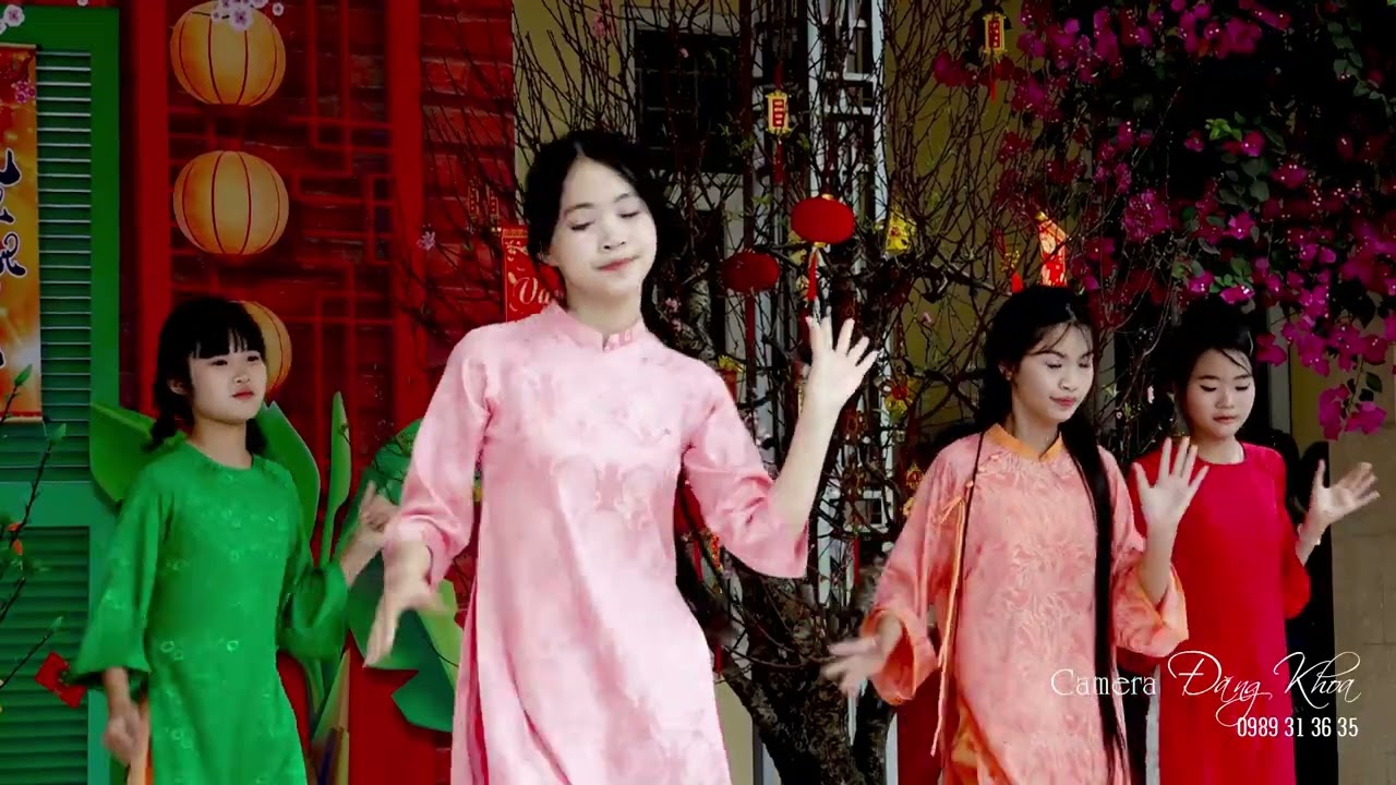 02  Tết Đong Đầy Lớp 8B TRƯỜNG THCS HOÀNH SƠN 2026