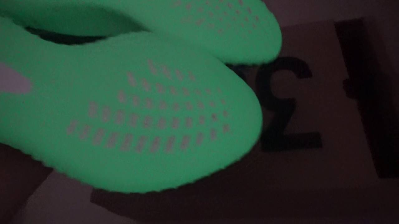 yeezy550 golw in dark from yoyokicks.us