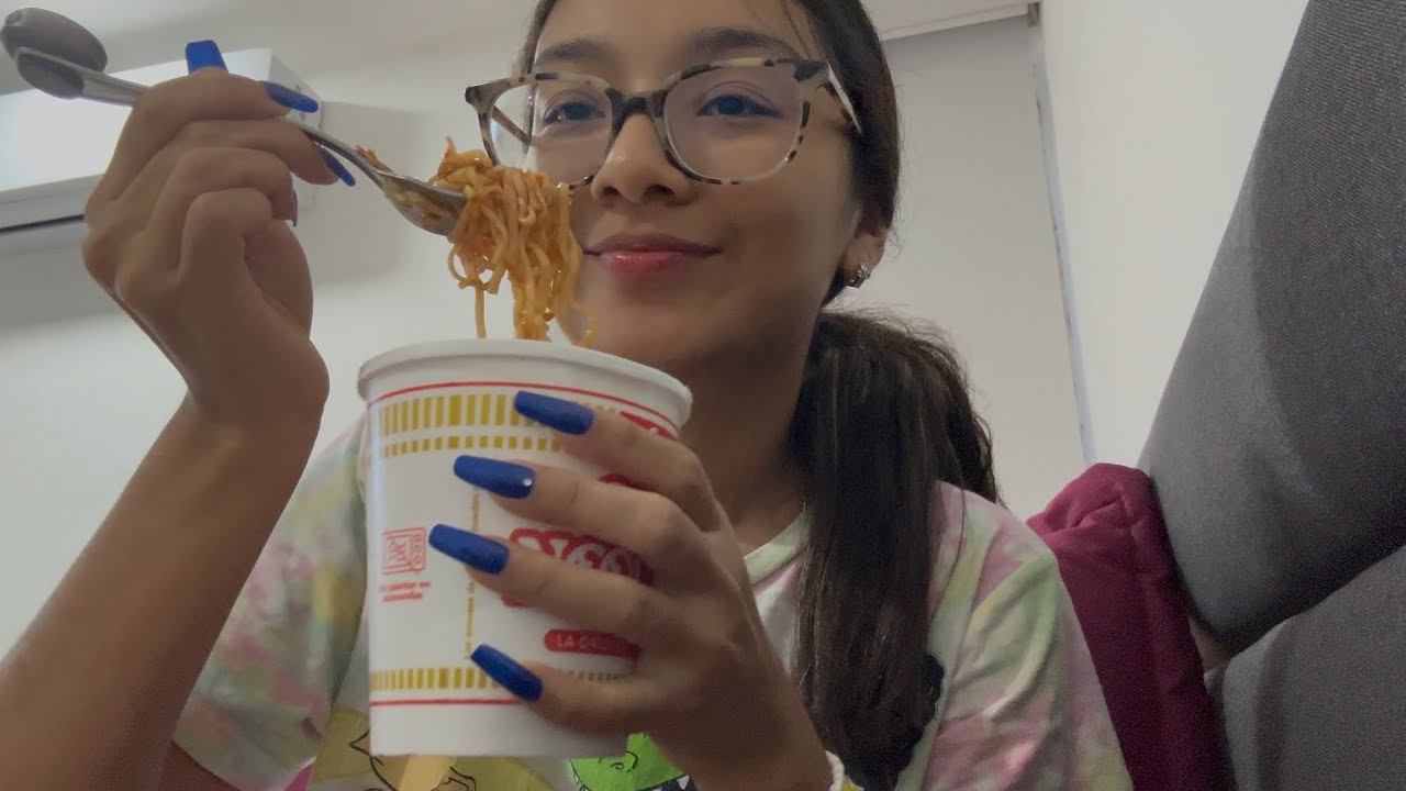 ASMR Comiendo maruchan 🍜