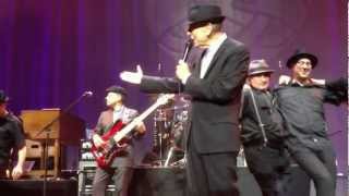 Leonard Cohen - Save The Last Dance For Me (feat. the UHTC dance) Olympia, Paris - 30-09-2012