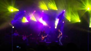 Video thumbnail of "WEEN - roses are free - chicago 2010"