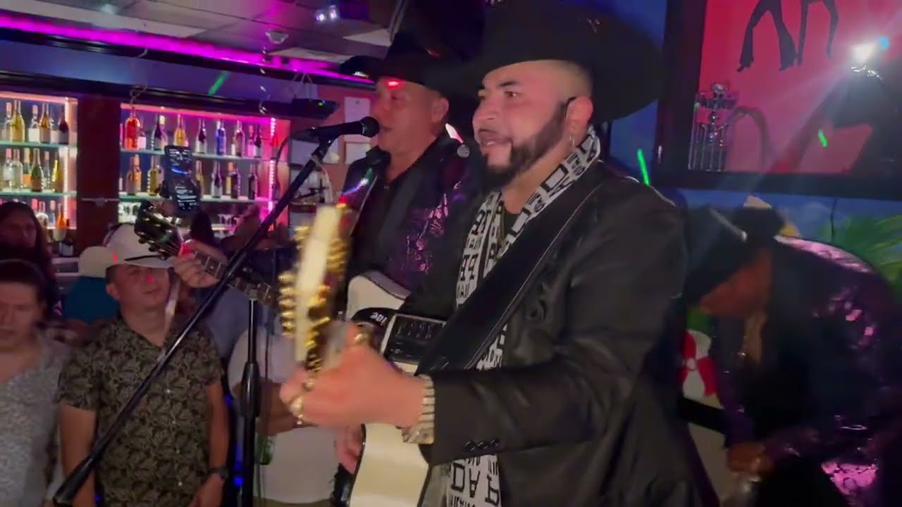 MI CUERNO DE CHIVO EN VIVO  - LOS PLEBES DE OLANCHO 