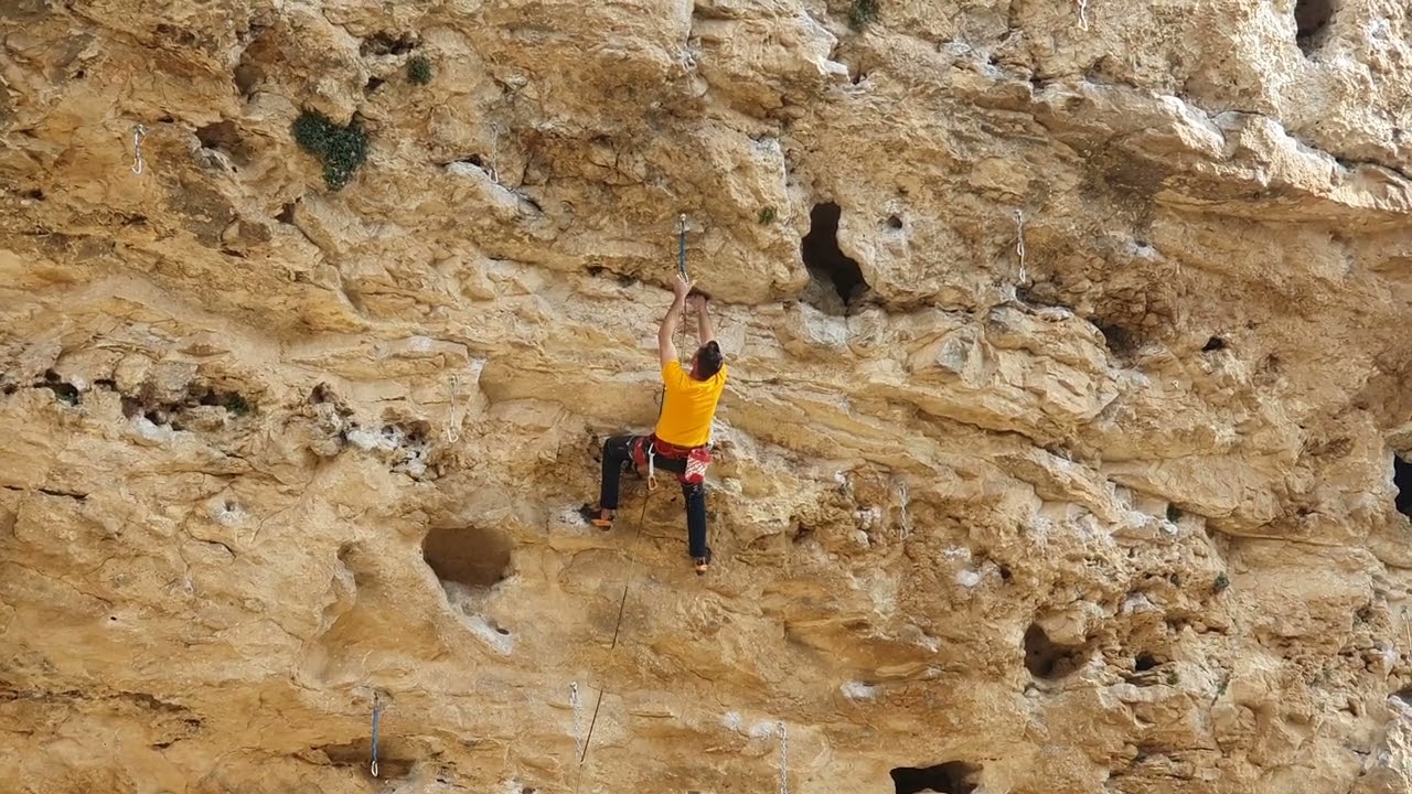 Escalada en la Cueva del Arenal LA ESCOMBRERA 7B+