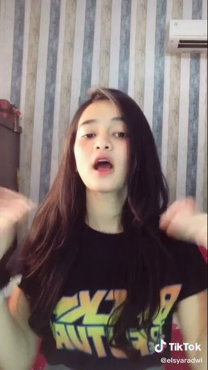 Selebgram Cantik dari Medan Elsyara dwi main tiktok