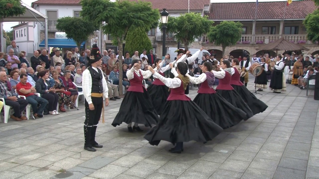 Galician folk dance: Polca 