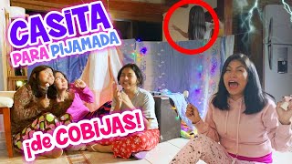 CASITA BONITA ¡De COBIJAS!😍 En la PIJAMADA ¡NOS ASUSTAN! | CONNY MERLIN